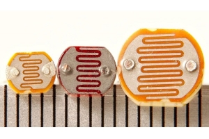 Yon gid konplè pou fotoresistors: definisyon, kalite, mekanis opere, ak aplikasyon pou