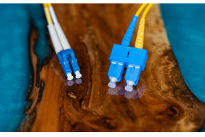 Fib-optik konektè: SC vs LC