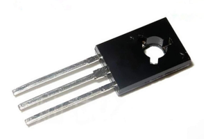 BD135 BECA TRANSISTOR: Tout sa ou bezwen konnen